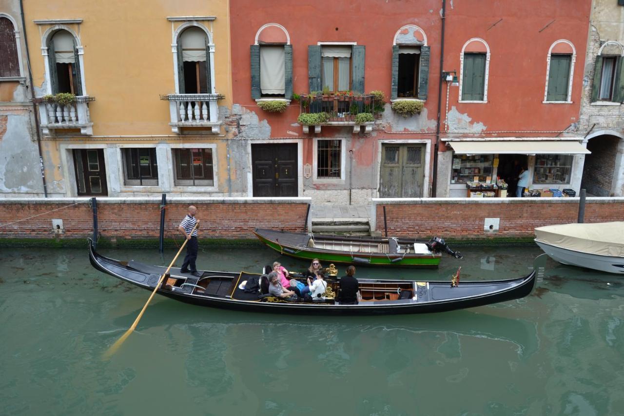 Suite In Venice Ai Carmini Exterior foto
